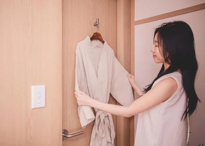 Pyeon An Jeong Apartment
