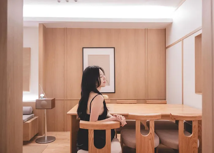 Pyeon An Jeong Apartment *